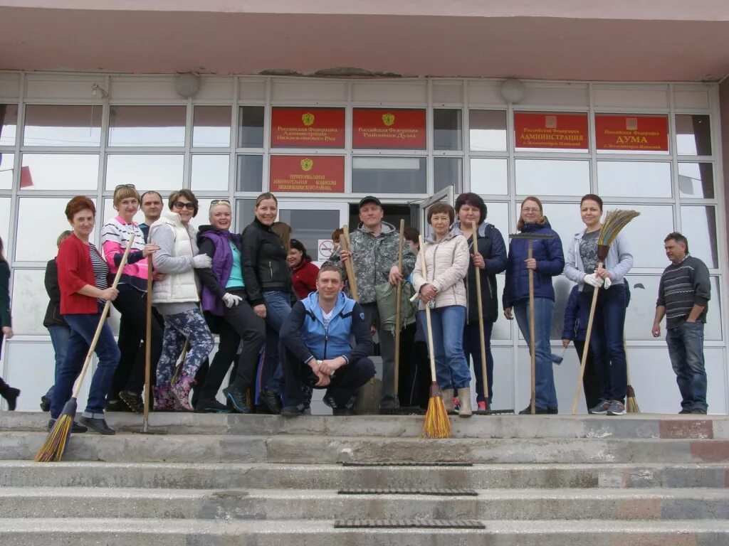 Прогноз погоды в железногорске илимском иркутская область. Железногорск-Илимский администрация. МФЦ Железногорск Илимский. Военкомат Железногорск-Илимский Иркутской области. Сплетни Железногорска-Илимского Иркутской.