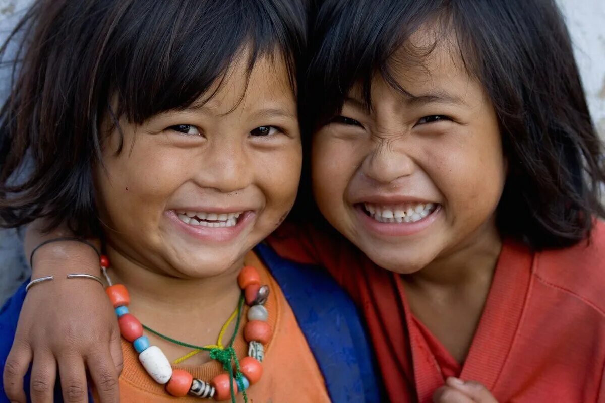 Бутан королевство счастливых. Бутан люди. Бутанцы народ. Жители бутана.