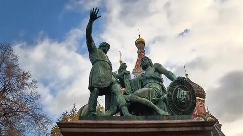 В каких городах есть памятники пожарскому