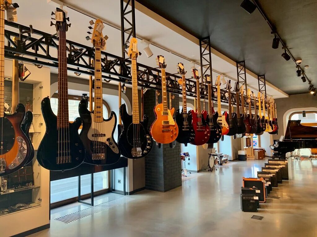 Магазин музыкальных инструментов. Музыкальный магазин спб. Магазин музыкальных инструментов в санкт петербурге. Музыкальный магазин. Магазин музыкальных инструментов.