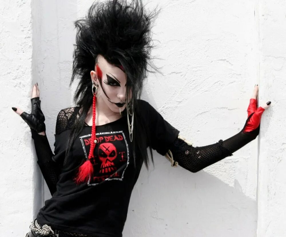 прически панков. готы панки. могавк прическа моргенштерн.