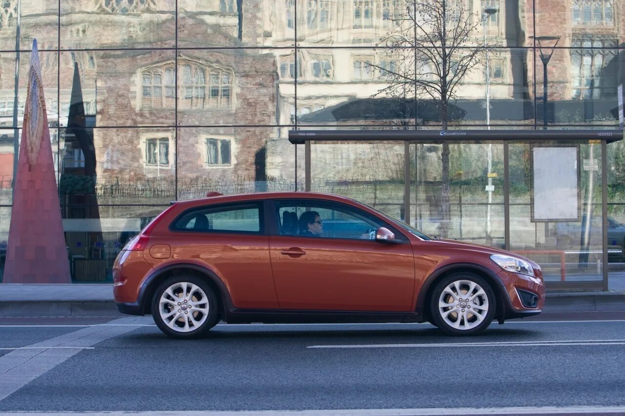 C 30 users. Volvo c30 купе. Volvo c30 Sport. Вольво купе с 30. Вольво c30 спорт купе.