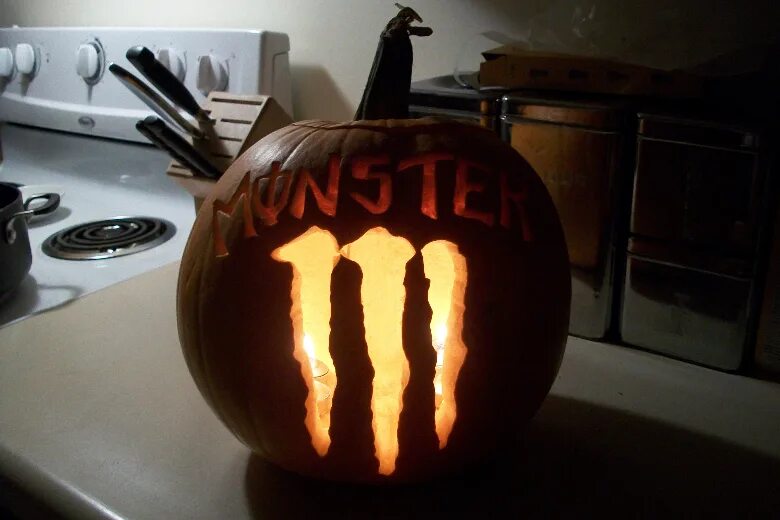 Хэллоуинское приведение реалистичное. Halloween stuff. Светильник джека helloween. Halloween stuff. Halloween stuff.