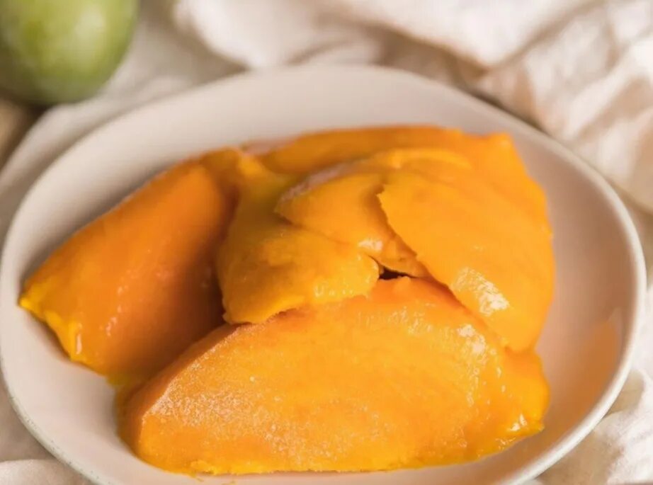 Тропические фрукты манго. Мякоть манго. Мякоть манго. Манго (фрукт). Манго (фрукт).