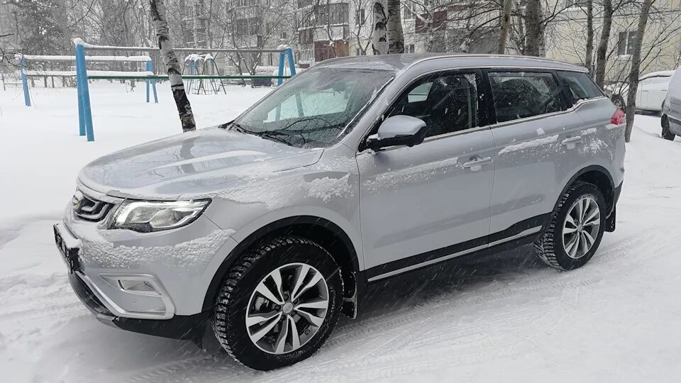 Geely Atlas 2.4 Люкс. Geely Atlas Pro серебро. Geely Atlas Pro 2023 капот. Джили атлас про серебро.