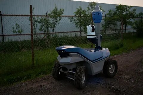 Робот охранник