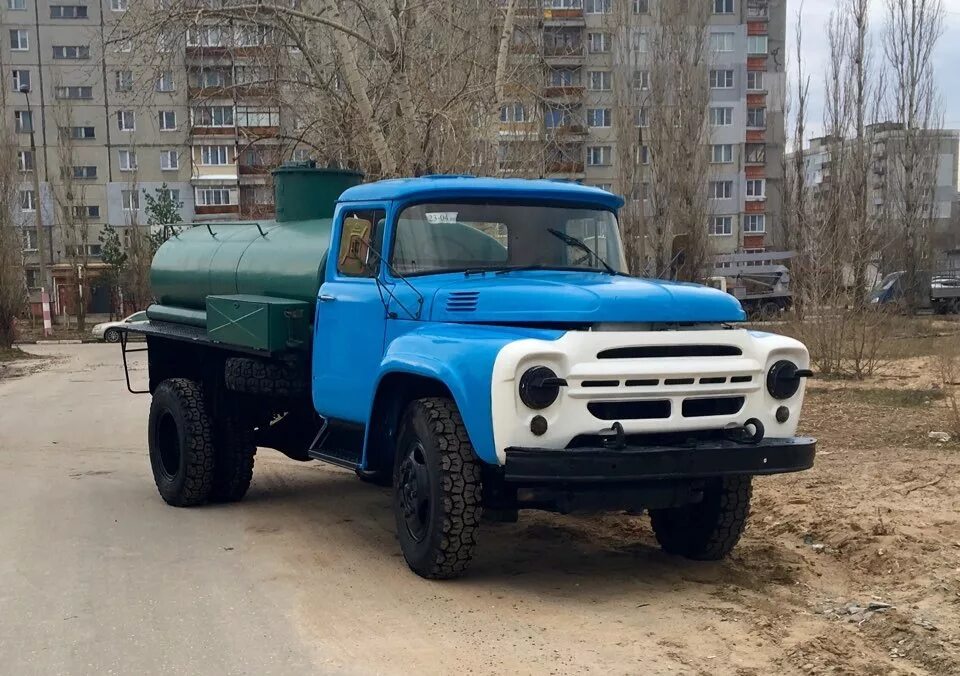 Сколько стоит зил 130. ЗИЛ 130. ЗИЛ-130 грузовой. ЗИЛ 130 на севере. ЗИЛ 130 Северный.