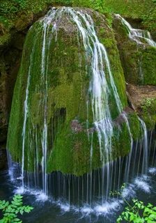 8 водопадов