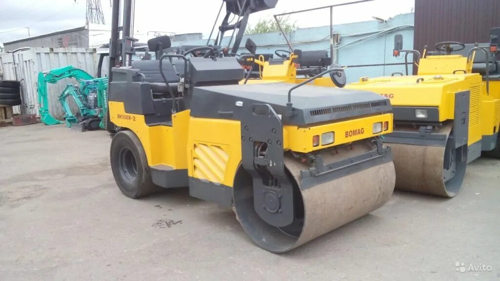 Купить каток 4. Каток Бомаг bw131acw. Bomag BW 131 ACW-5. BW 131acw каток. Каток 3 тонны Бомаг.