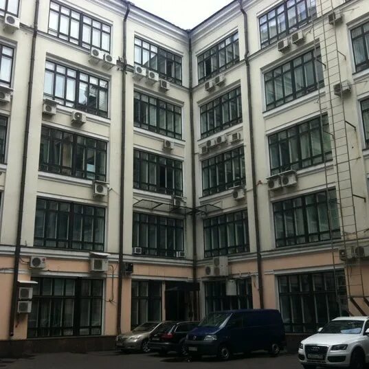 Малый черкасский переулок 2. Большой черкасский 2 10. Большой черкасский переулок москва. Большой черкасский 2 10. Улица 25го октября москва.