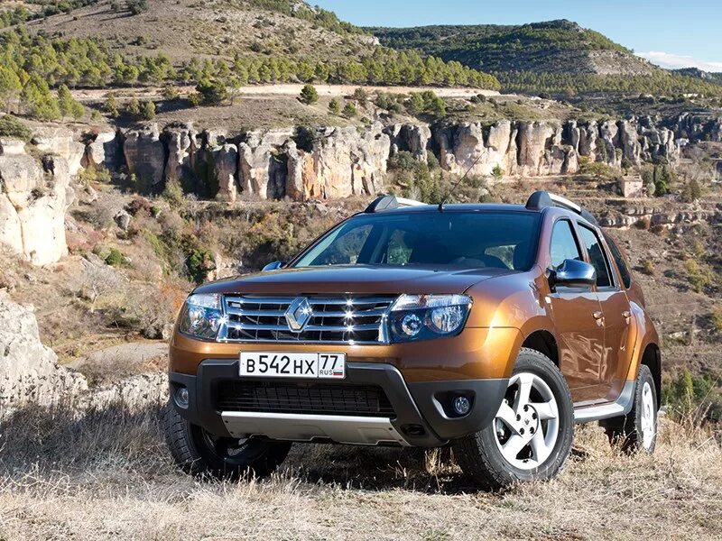 Отзывы дастер полный привод механика. Renault Duster. Renault Duster 1 поколение. Renault Duster 2010. Renault Duster 2014.