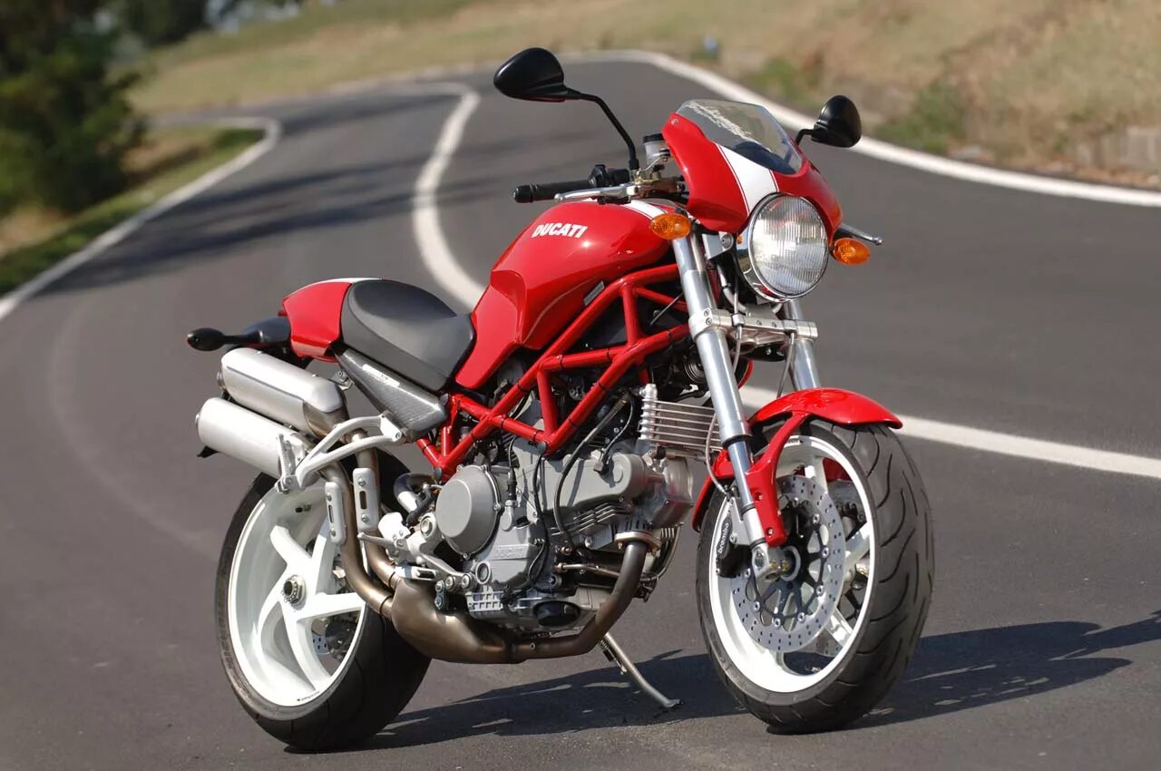 Ducati ducati monster s2r 1000. Ducati s4 модель. Ducati monster 1000s. Мотоциклы ducati monster s2r. Ducati monster 1992.