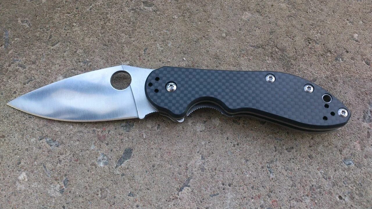 Спайдерко оригинал. Спайдерко Домино. Спайдерко Домино реплика. Нож Spyderco Domino. Нож Spyderco Domino Replica.