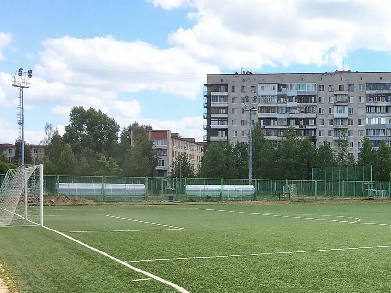 Город кириши школа 8. Стадион энергетик кашира. Дворец спорта "нефтяник" кириши. Нефтяник кириши. Стадион нефтяник кириши.