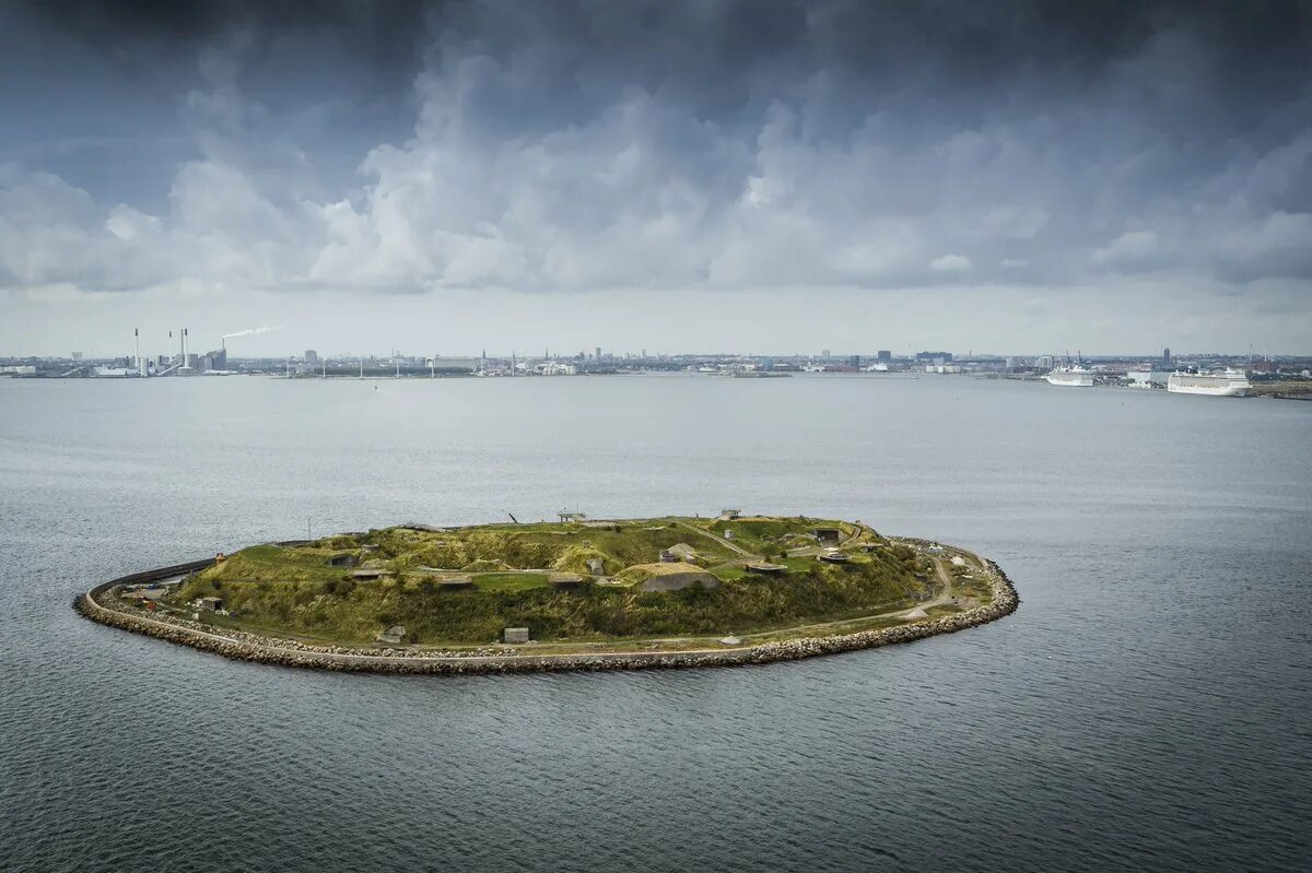 Самый большой остров в дании. Острова Дании. Остров Вега в Дании.