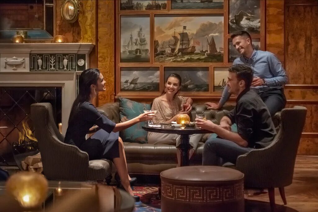 Four seasons санкт-петербург. Bar 4 seasons санкт-петербург. бар ксандер спб. Xander bar санкт петербург. Xander four seasons бар.