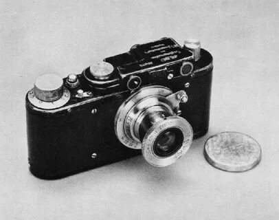 Автоматическая фотокамера производит 800 600