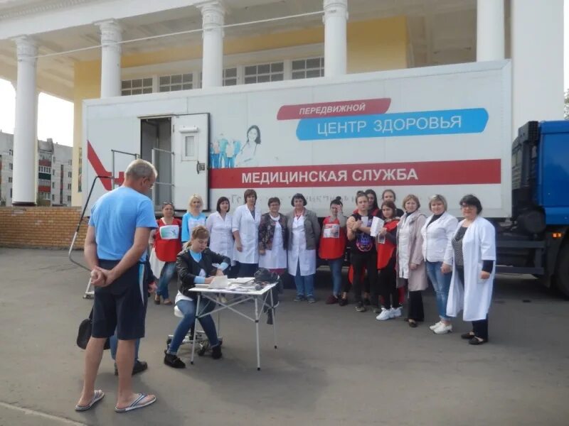 Вакцина липецк. На прививку становись акция. Центр вакцинации ГУМ Москва фото.