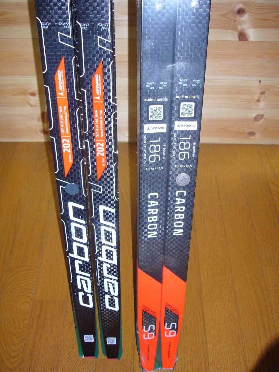 Atomic redster carbon s9. Atomic Redster s9 Carbon. Atomic Redster s9 Carbon Classic. Atomic Redster Carbon Classic. Беговые лыжи Атомик s9 карбон.