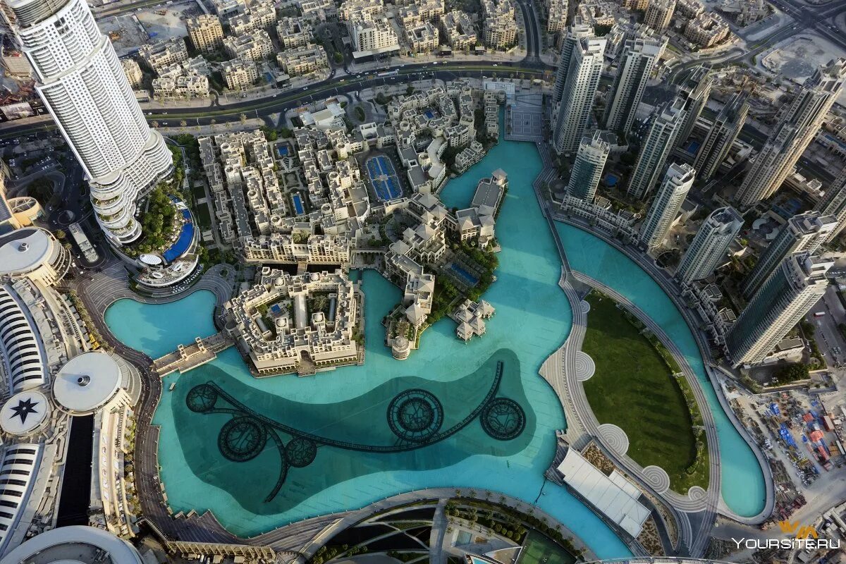 Дубай сверху. Бурдж-Халифа Дубай. Парк Бурдж Халифа Дубай. Дубай башня Бурдж Халифа вид сверху. Бурдж-Халифа Дубай бассейн.