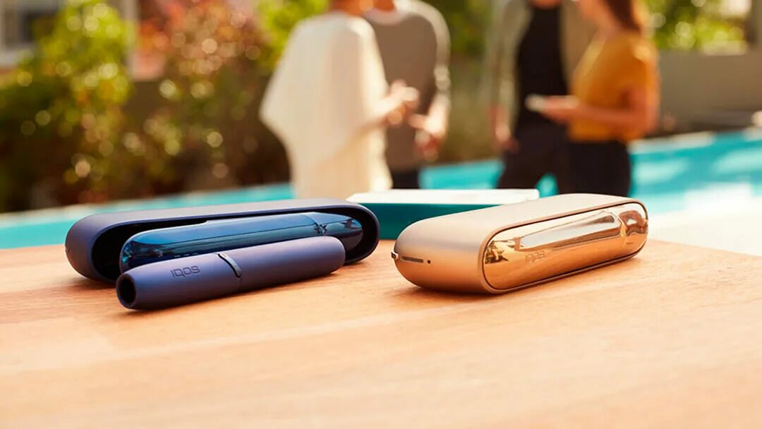 Айкос горит красным цветом. Айкос. трубка айкос xiaomi. iqos new. айкос красивый.