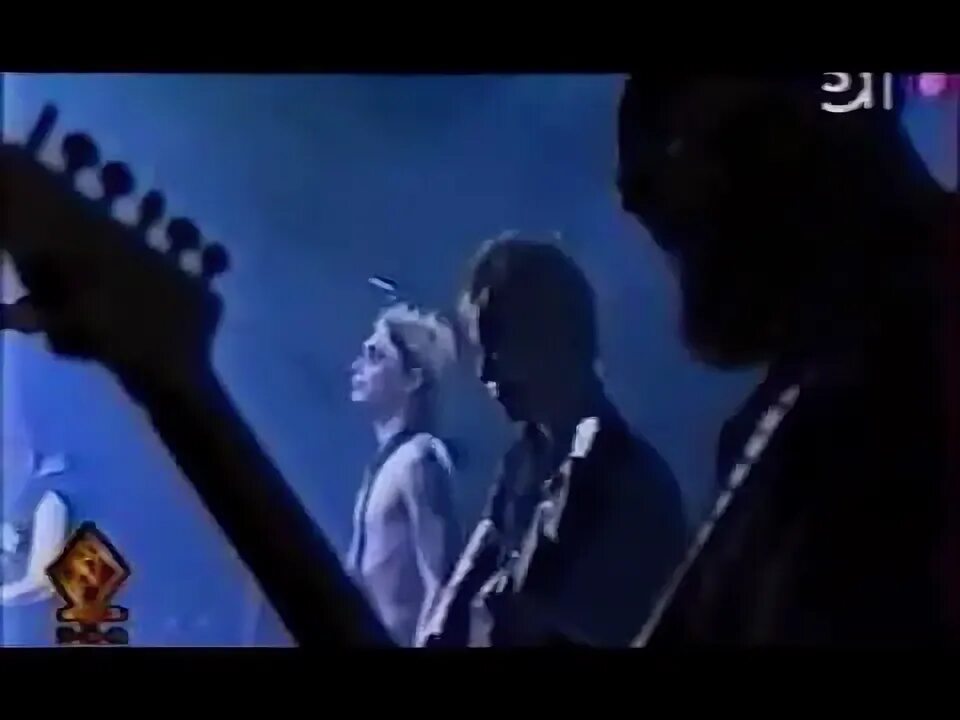 Алиса рок-н-ролл крест. Алиса все в наших руках. Всë в наших руках. Rock-n-roll алиса. Группа алиса 2000.