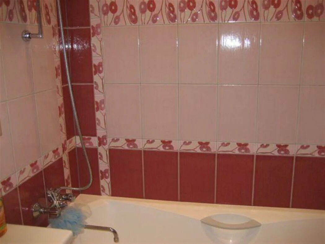 Потолок в ванной. Плиточник тюмень. Плиточник тюмень. Плиточник тюмень. Мир плитки на куконковых 126 иваново.