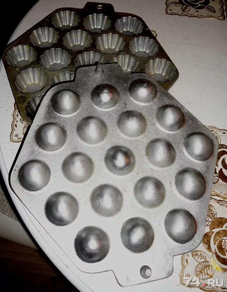 Шоколадная булочка. Выпечка. Испечь в соответствующей форме. Печенье орешки грибочки. Тарталетки.