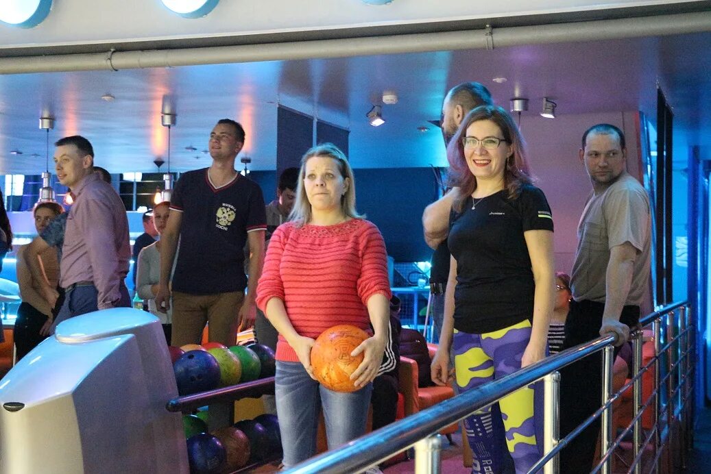 боулинг каменск уральский. семь огней каменск-шахтинский боулинг. боулинг дирижабль каменск-уральский. боулинг каменск-уральский 7 небо. 7 небо каменск-уральский.