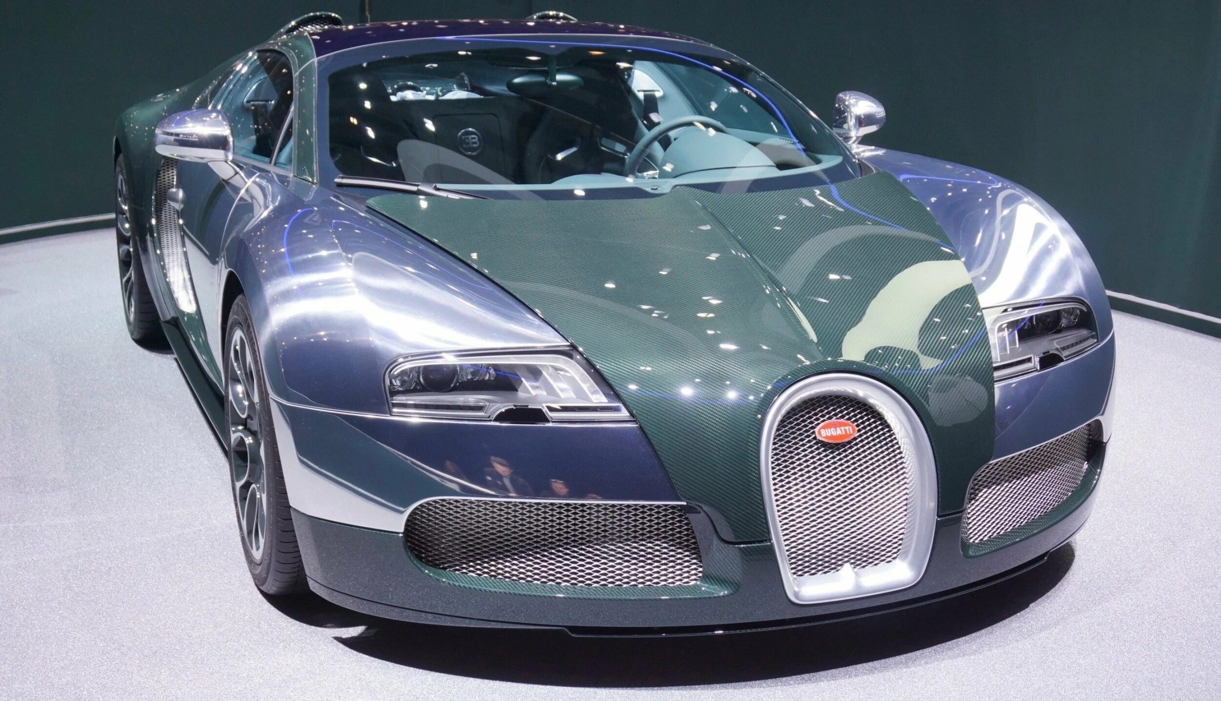 Bugatti automobiles автомобилестроительные компании франции. Bugatti Atlantic 2021. Бугатти Атлантик 2019. Бугатти Вейрон первая модель. Бугатти Модельный ряд 2022.