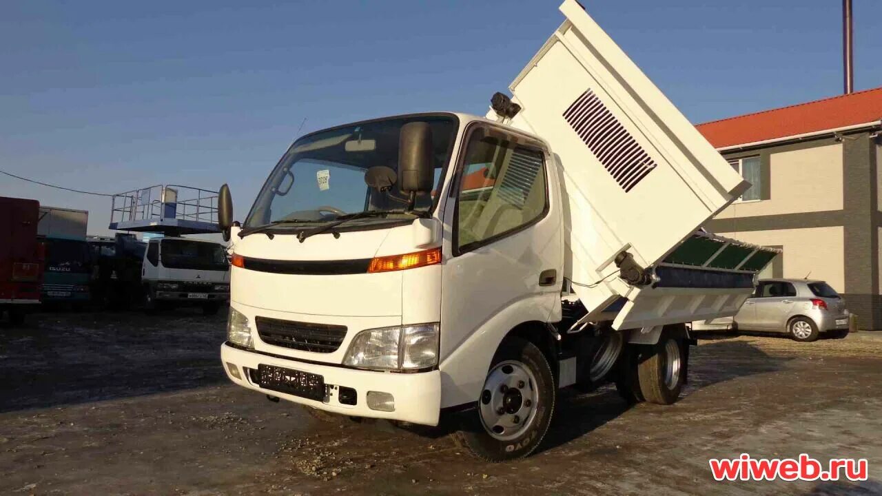 Тойота дюна самосвал. Самосвал 3 тонны тойота дюна. Тойота дюна 3 тонны. Toyota dyna 2001. Самосвал тойота дюна 200.