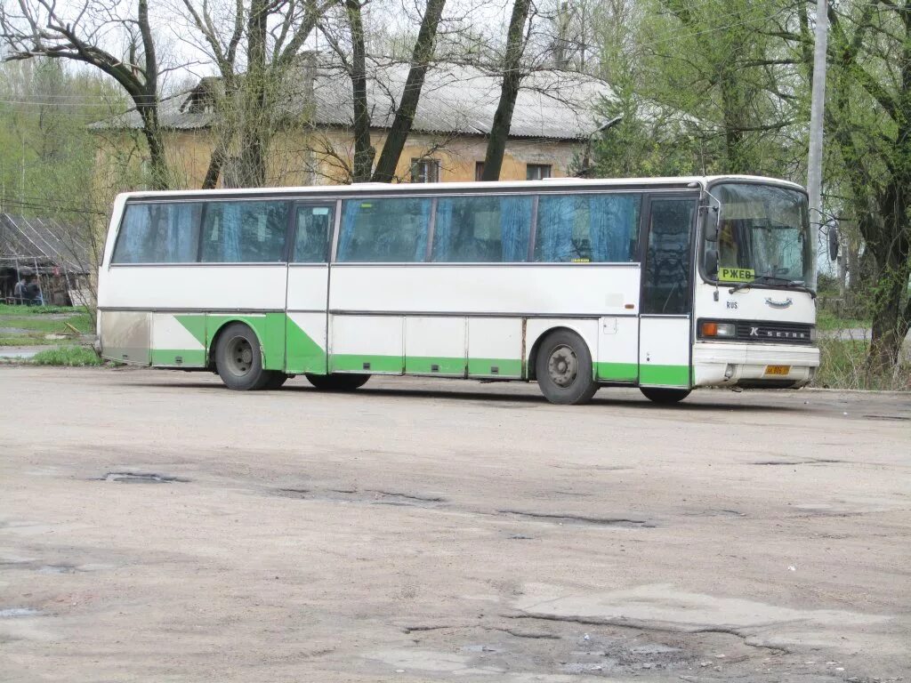 Ржев тверь автобус купить. Старые автобусы Твери фото.