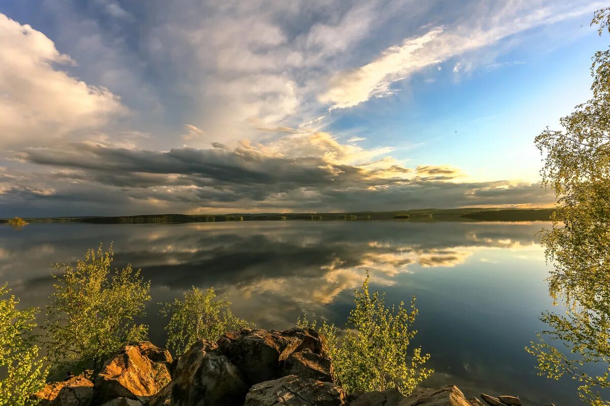 Озеро чебаркуль челябинская. Озеро Чебаркуль. Озеро Чебаркуль Урал. Оз Чебаркуль Челябинская область. Челябинская область природа озеро Чебаркуль.