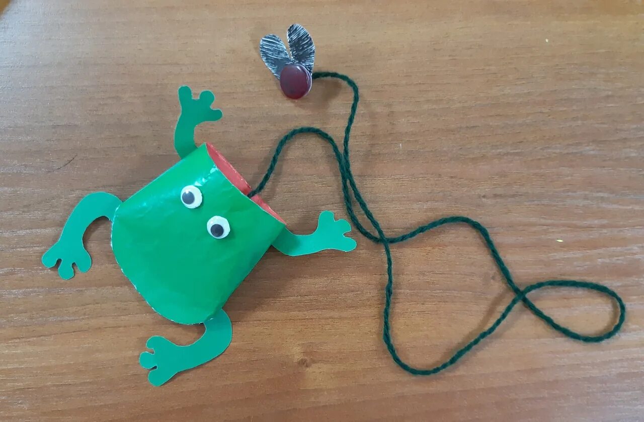 занятие лягушка старшая группа. лягушка из бумаги в средней группе. оригами для детей подготовительной группы. занятие лягушка старшая группа. конструирование из бумаги лягушка.