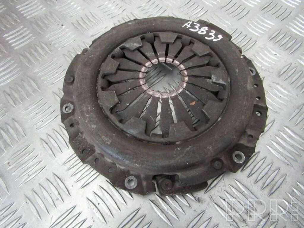 Выжимной подшипник на фиат добло 1,6. 4 бензин. Карзинка сцепления на фиат добла. Корзина сцепления фиат добло 1. Сцепление добло.