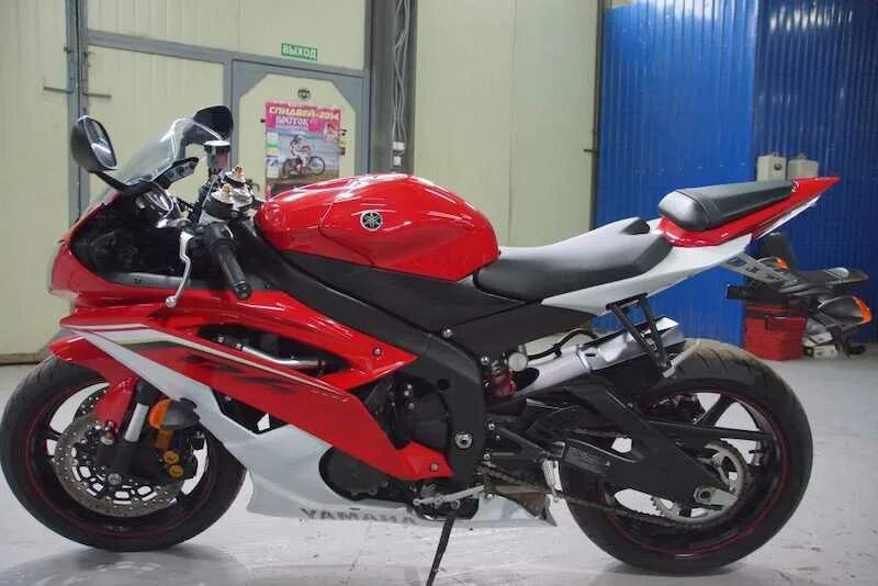 Yamaha fzs 600s 2005. Yamaha xj6 diversion 2009. Ямаха мотоциклы 600 кубов. Ямаха 600 кубов спортбайк. Ямаха 600 кубов дорожник.