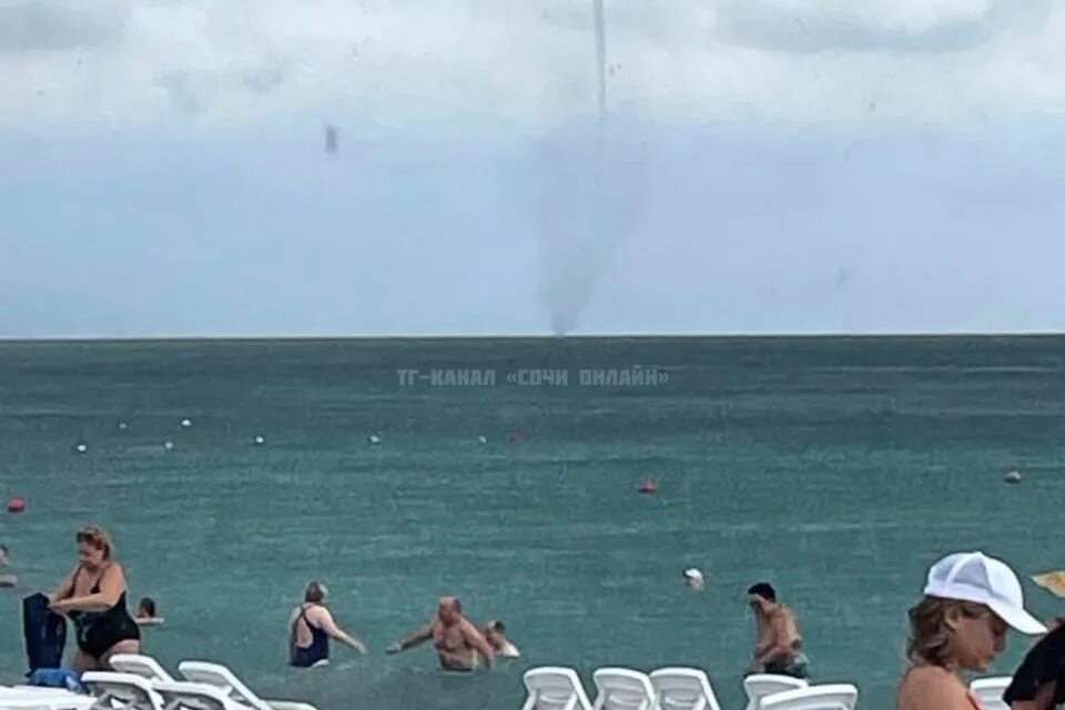 Море сочи сентябрь 2023. Сочи море 2023. Море в сочи в сентябре. Море сочи сентябрь 2023. Санаторий мечта сочи.