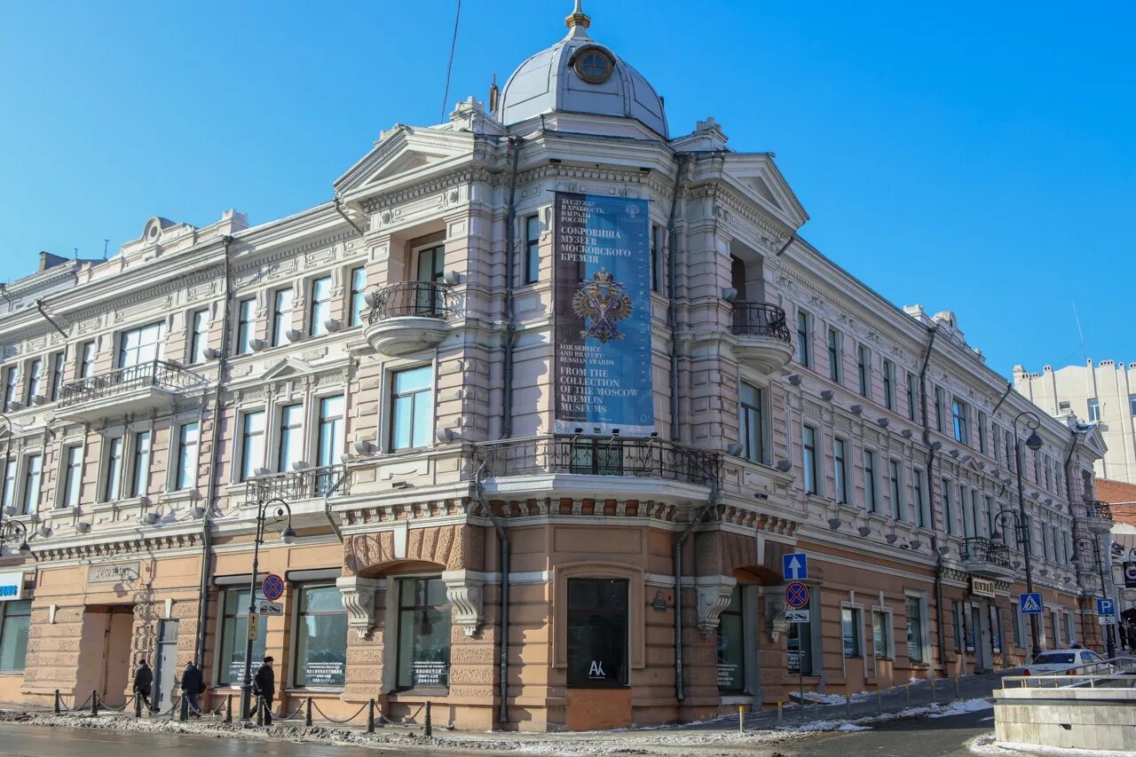 Приморский государственный объединенный музей имени в. Музей истории дальнего востока им. Краеведческий музей владивосток. Краеведческий музей владивосток. Здание музея арсеньева владивосток.