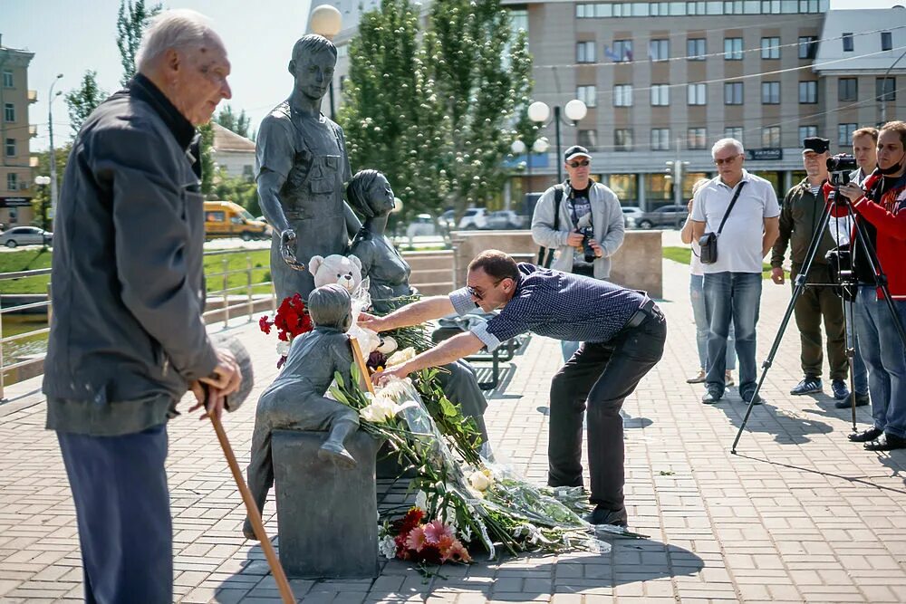 Красногорск память погибшим. Депутаты почтили память погибших в Сирии. В Моздоке почтили память о погибших. В Моздоке почтили память о погибших 2023.