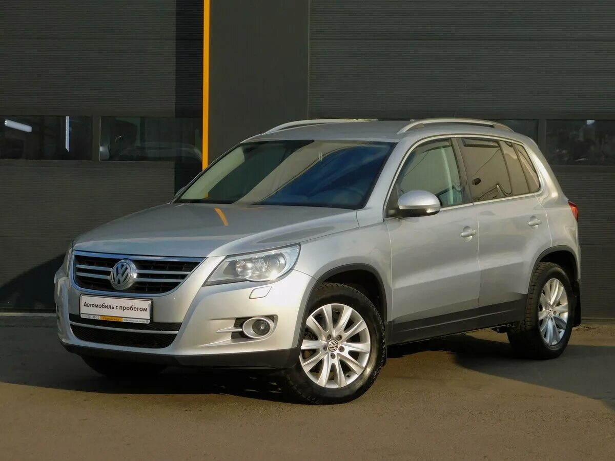 Volkswagen тигуан 2010. Volkswagen tiguan 2010. машина фольксваген тигуан 2010 года. Tiguan 2010 серебристый. Volkswagen тигуан 2010.