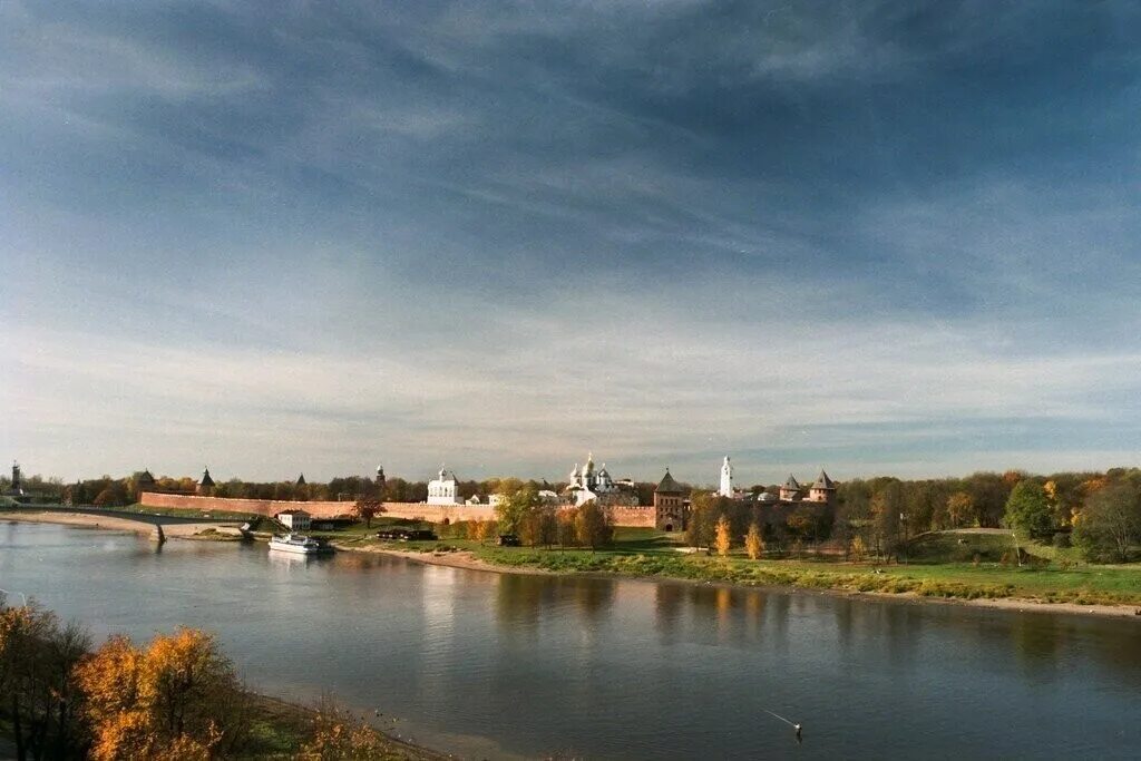 Город плавна. Россия г. Великий Новгород. Великий Новгород фото. Великий Новгород достопримечательности.