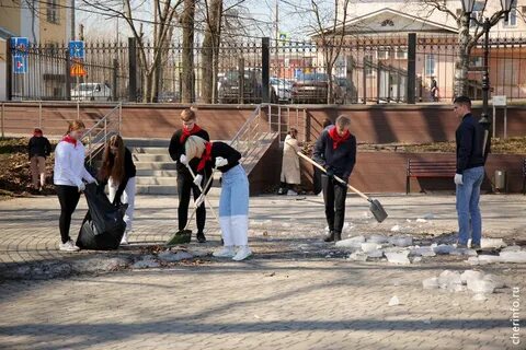 Апрель занят