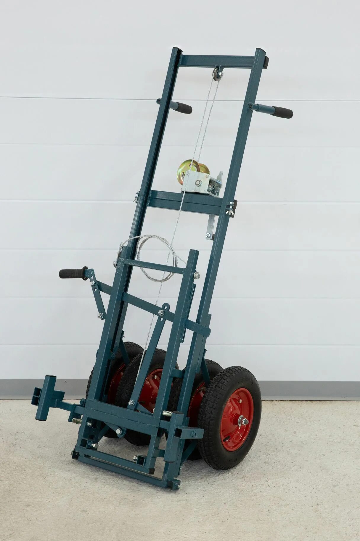 Пасечная тележка апилифт. Апилифт 4 к батыр. Тележка пчеловода апилифт. Вилочные тележки апилифт. Тележка подъемник апилифт пасечная.