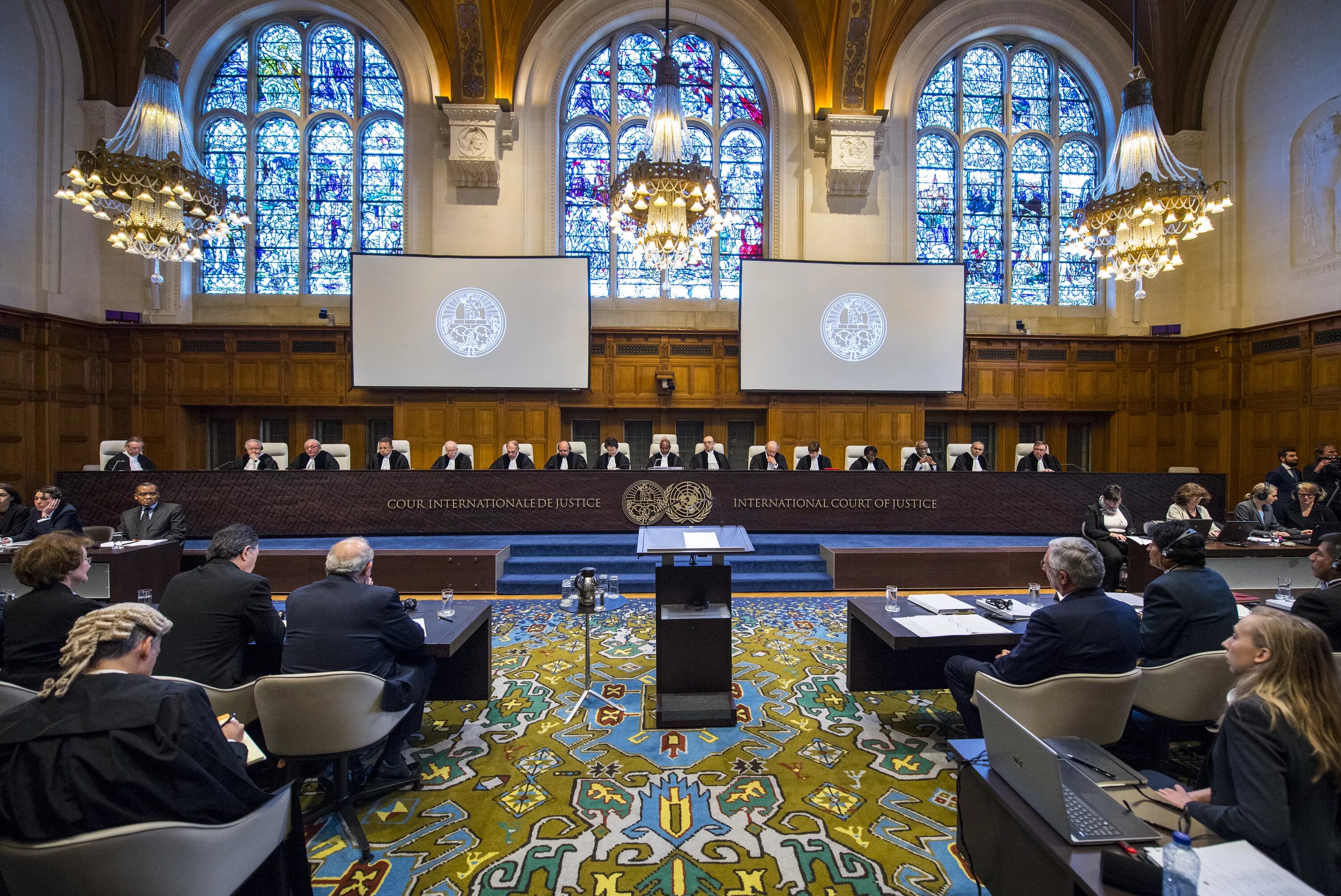 Международный суд в Гааге. Международный трибунал в Гааге. Суд ООН В Гааге. ООН Гаага Уголовный суд.