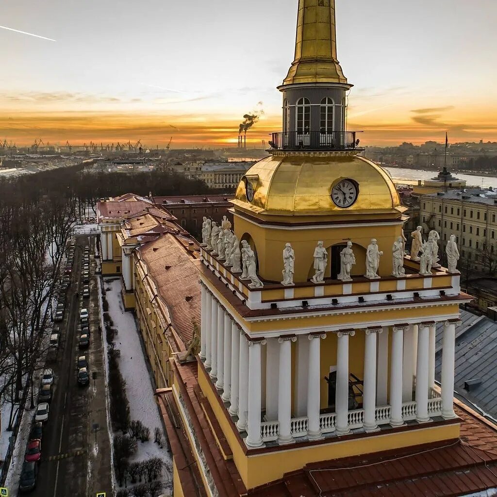 Адмиралтейство в Санкт-Петербурге. Здание Адмиралтейства в Санкт-Петербурге. Здание Адмиралтейства Захаров. Адмиралтейство Захарова в Санкт-Петербурге.