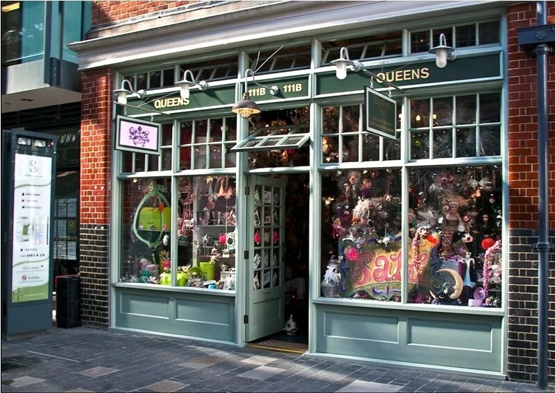 Go shop street. Go shop street. Витрины магазинов нью-йорка. Street shop. Улица бутиков.