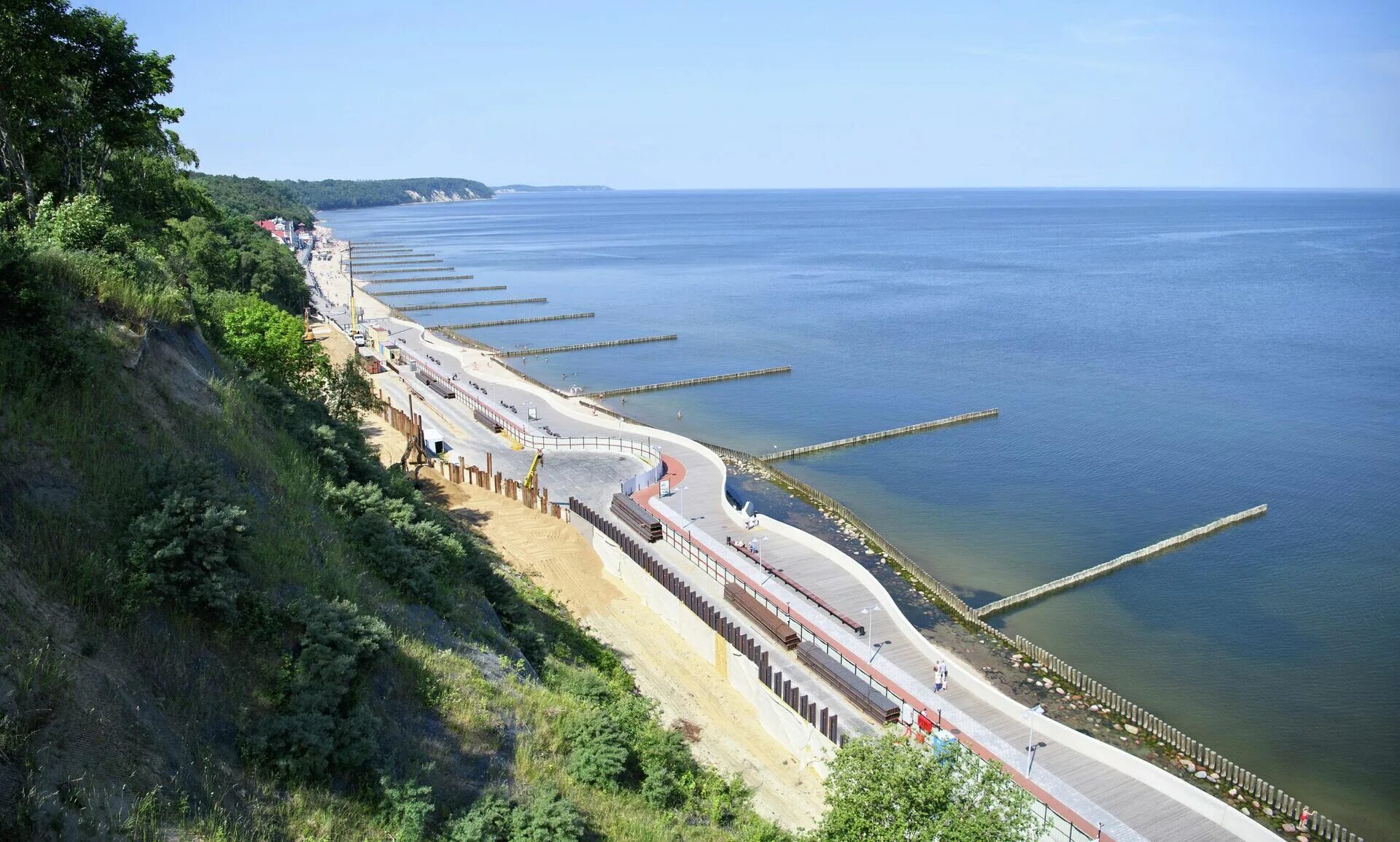 Светлогорск променад Балтийское море. Набережная Светлогорска Калининградская область. Светлогорск променад. Светлогорск набережная променад.