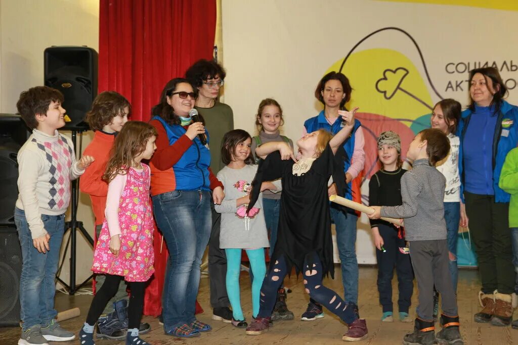 семейное образование клуб. педагог с детьми в школе. сургут компенсируем семейное образование. семейные курсы. ркш дошкольники.