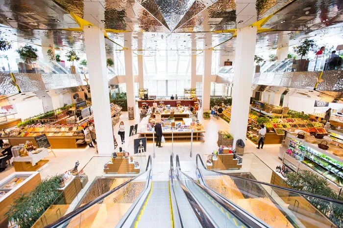 Цветной бульвар тц. Тц цветной. Тц цветной рынок. Тц цветной на цветном бульваре. Универмаг цветной москва.