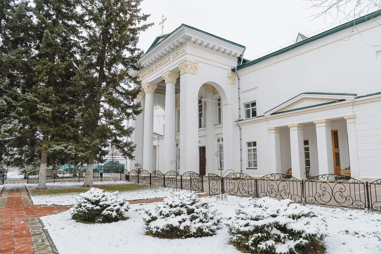 новосибирская духовная семинария отец серафим. новосибирская митрополия вк. православная семинария в новосибирске. духовная семинария обь. новосибирск духовная семинария храм.